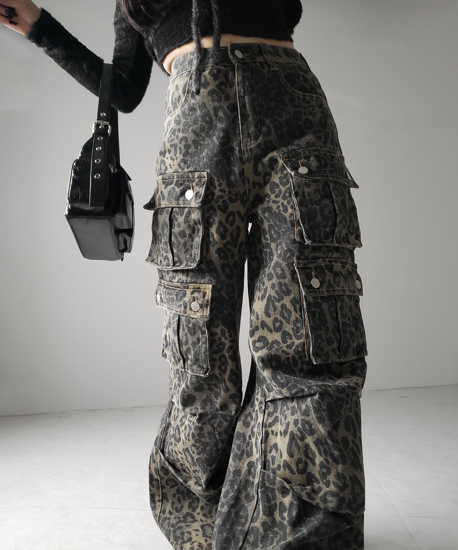【 ２color ／ ４size 】レオパードヴィンテージタックワイドカーゴデニム ／ leopard vintage tuck wide cargo denim