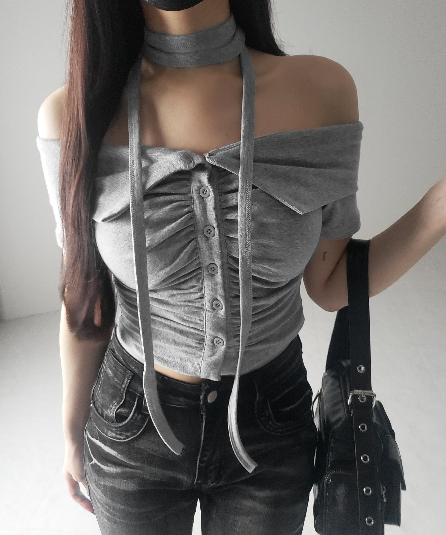 【 ３color 】チョーカーロングタイ付き　オフショルダータックギャザーＴシャツ ／ choker long tie SET offshoulder tuck gather slim T-shirt