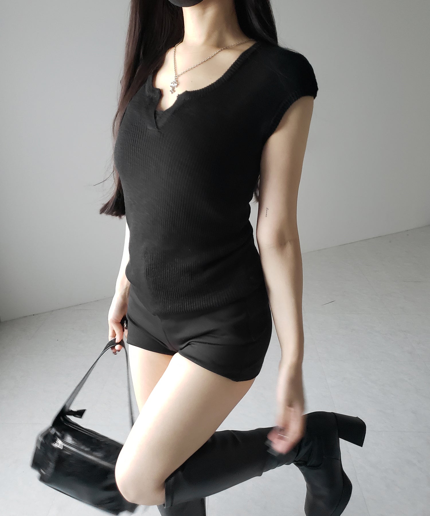【 ２color 】キーネックルーズシアーリブニットトップス ／ key neck loose sheer rib knit tops