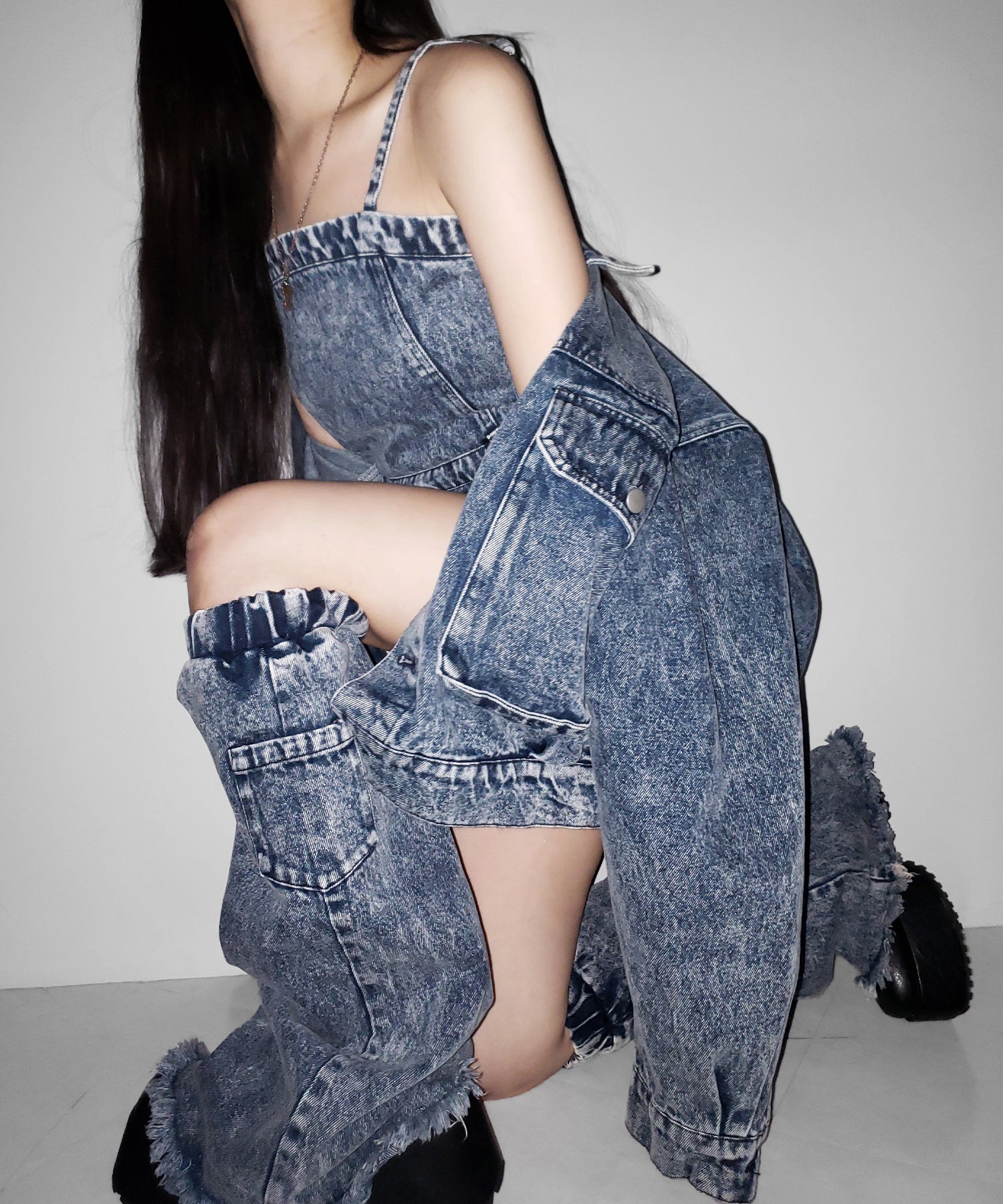 【 セットアップ着用可能 】ヴィンテージケミカルブリーチストラップデニムキャミワンピース ／ vintage chemical bleach strap denim cami onepiece