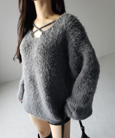 【 ５color 】クロスストラップカットアウトルーズシャギーニット