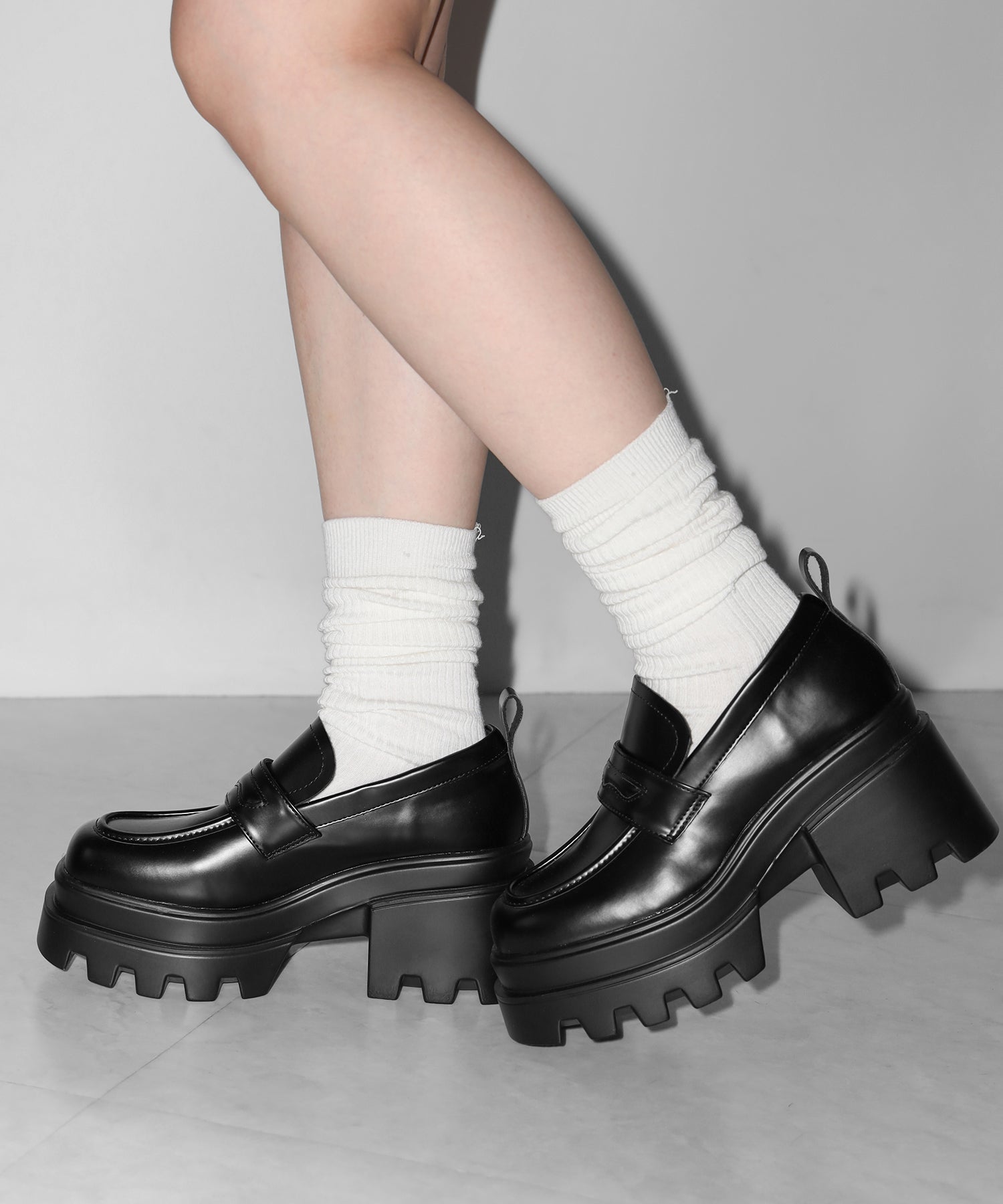 厚底チャンキーヒールコインローファー／platform chunky heel coin