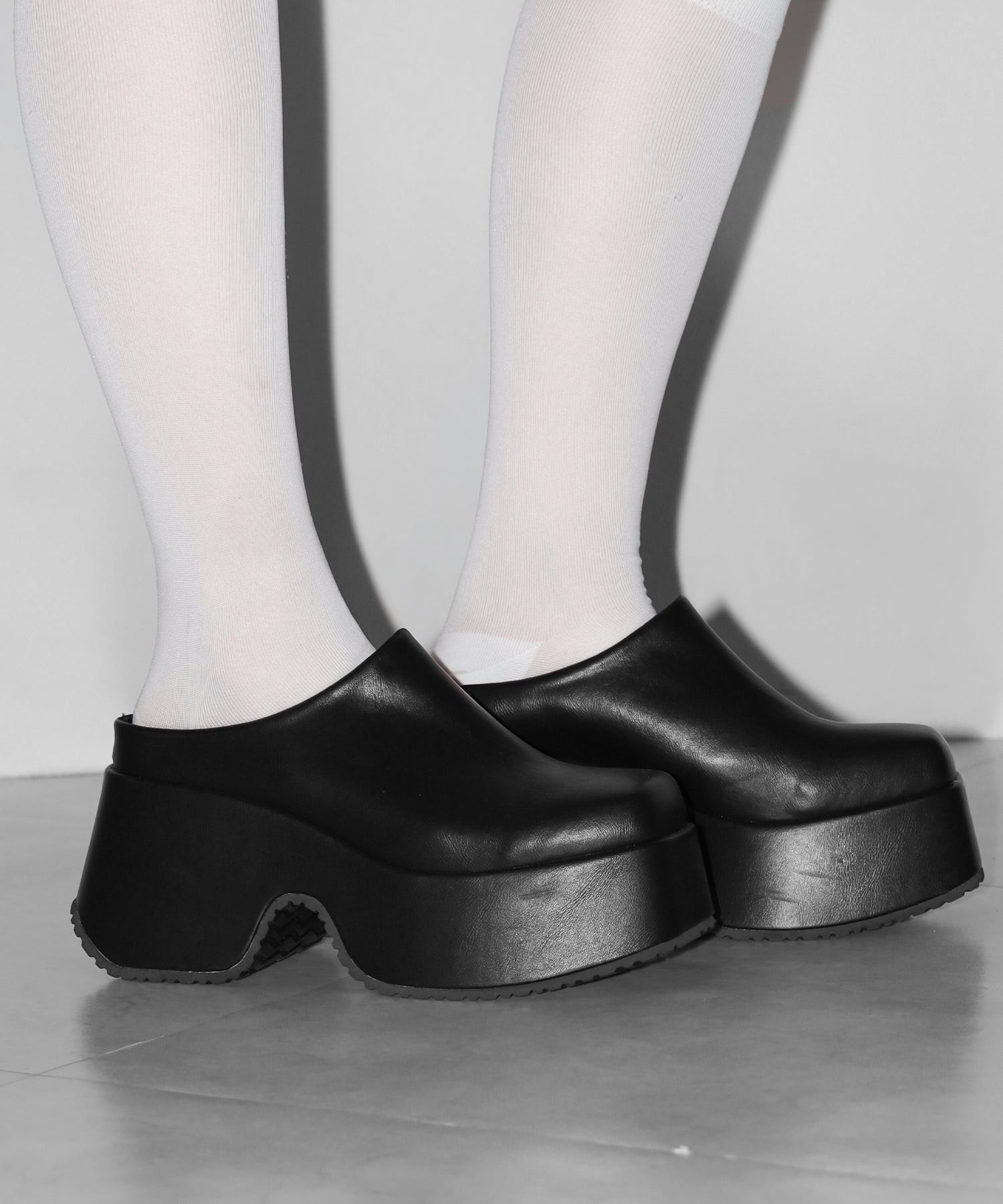 厚底スクエアサボサンダル／platform square sabo sandals