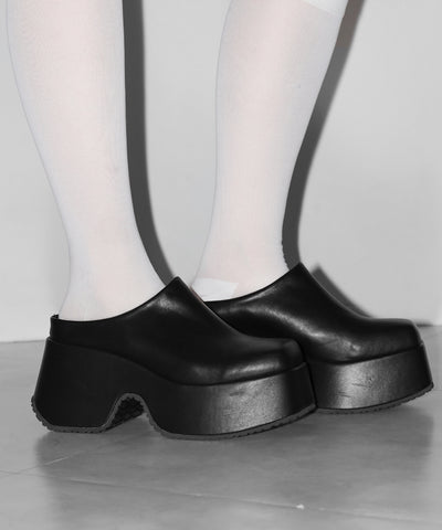 厚底スクエアサボサンダル／platform square sabo sandals