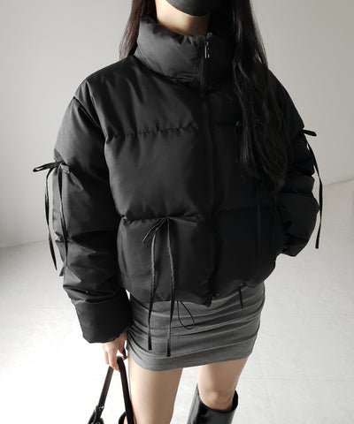 【 選べる３色展開 ／ 裾絞り可能２WAY 】ストラップリボンショートパフダウンジャケット ／ strap ribbon short puff down jacket