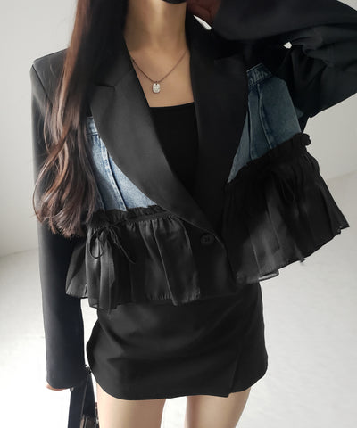 デニムフリルドッキングショートテーラードジャケット ／denim frill docking short tailored jacket