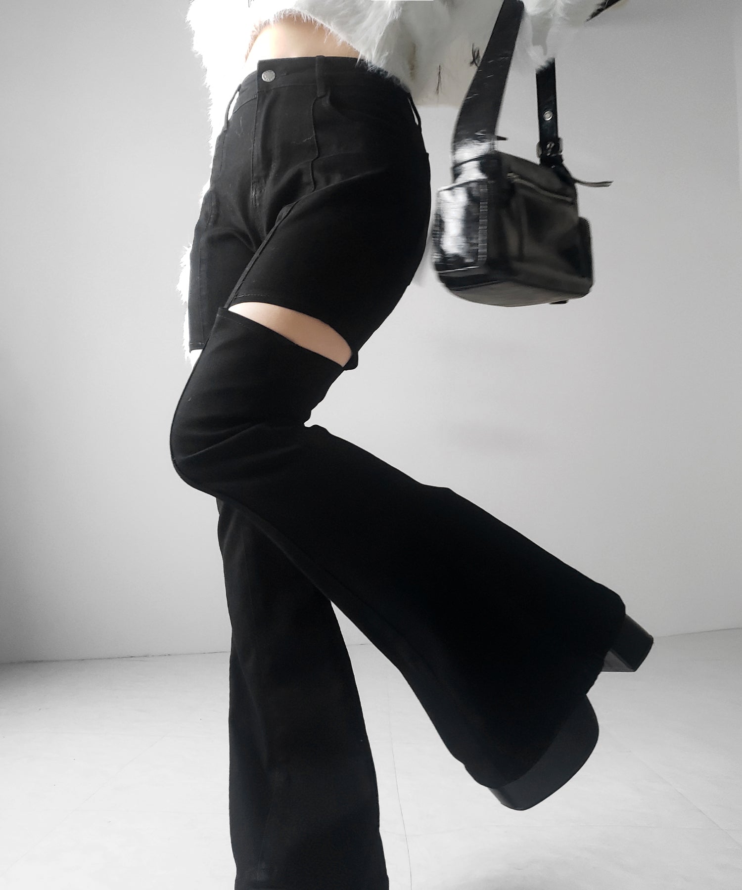 カットアウトヴィンテージストレッチフレアデニム ／ cutout vintage stretch flare denim