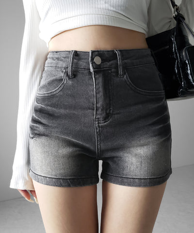 ハイウエストタイトデニムショートパンツ ／ high waist tight short pants