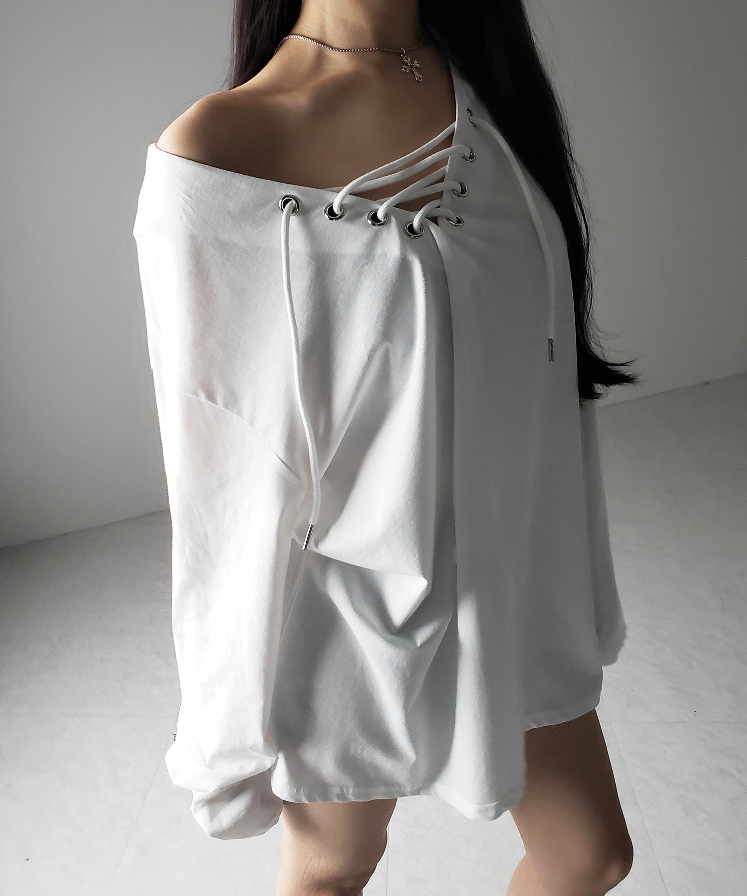 【 ２color 】レースアップルーズシルエット長袖ビッグTシャツ ／ laceup loose silhouette long sleeve big T-shirt