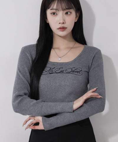 レタリングロゴ刺繍スクエアネックショートリブニットトップス ／ lettering logo embroidery square neck short rib knit tops