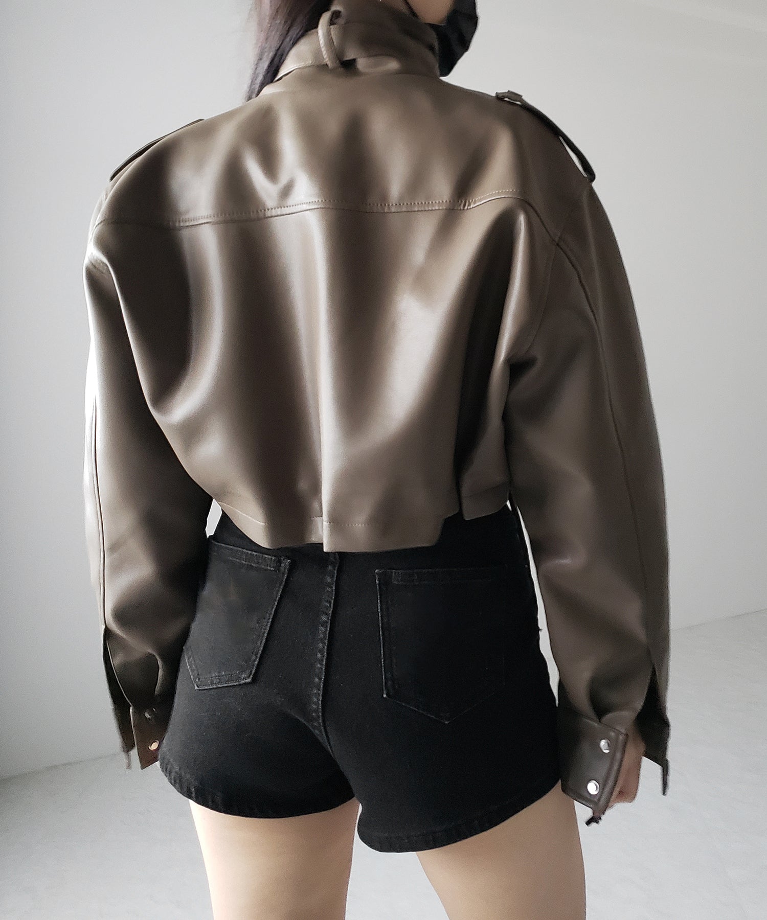 【 ２WAY 】スタンドカラーベルテッドフェイクレザーショートブルゾン ／ stand collar belted fake leather short blouson