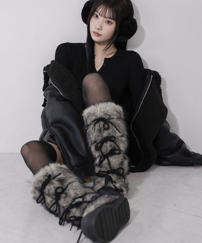 ボリュームフェイクファーレースアップロングブーツ ／ volume fake fur laceup long boots