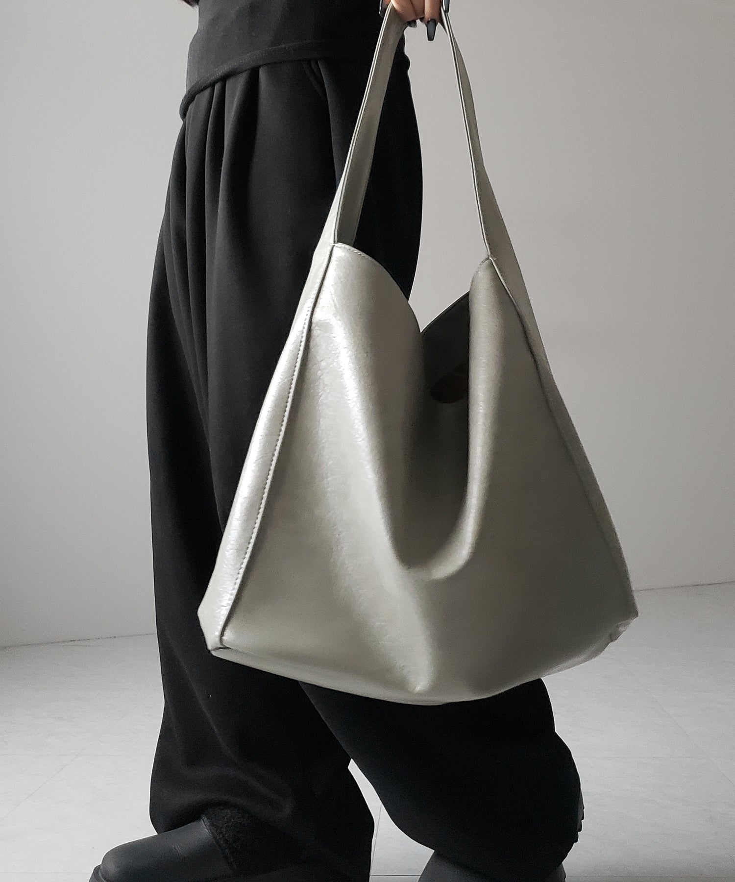 【ネット限定】 ２color ／ 大容量 】フェイクシボレザーワンハンドルショルダーバッグ ／ fake shibo leather onehandle バッグ