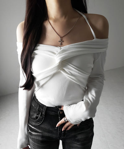 【 ２color 】クロスギャザーオフショルカットソートップス ／ cross gather off shoulder cutsew tops