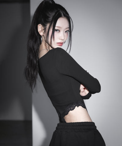 【 ２color 】カットアウトレースポイントボディスーツトップス ／cutout lace point bodysuit tops