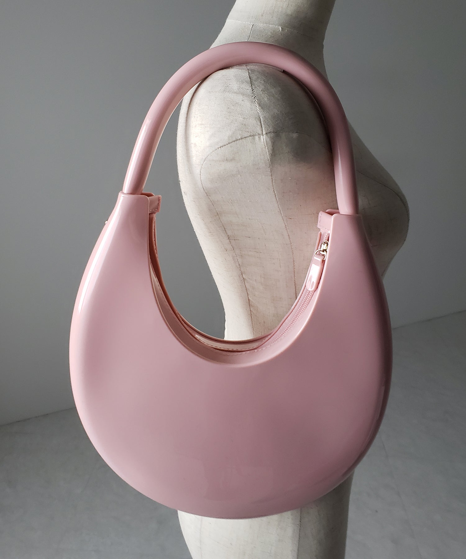 【 ２color 】 PVC ハーフムーンショルダーバッグ ／ PVC HALF MOON SHOULDER BAG