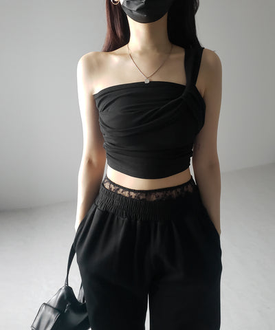 【 カップ付き 】ワンショルアシンメトリーショートキャミソール ／ one shoulder asymmetry short camisole