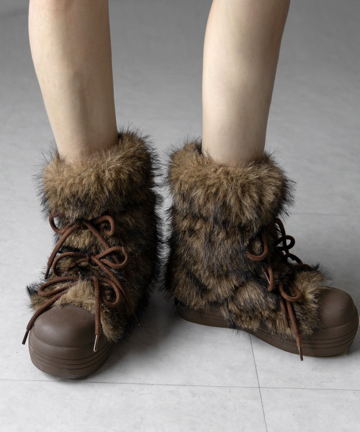 【 ２color 】ボリュームフェイクファーブーツ ／ volume fake fur boots