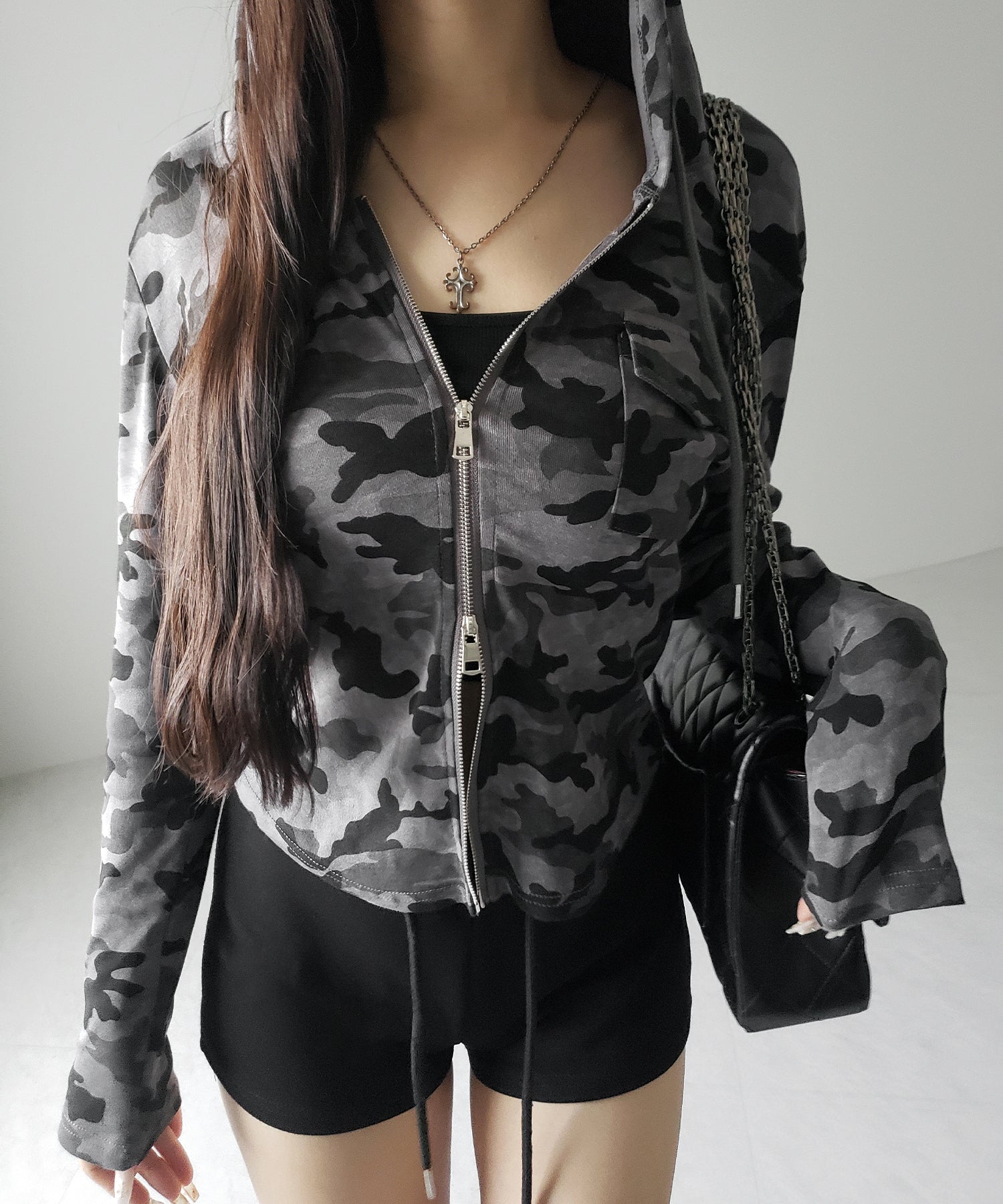 ヴィンテージカモフラダブルジップカットパーカー ／ vintage camouflage double zip cut hoodie