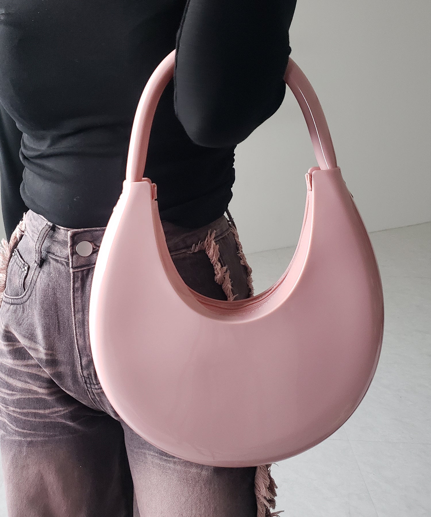 【 ２color 】 PVC ハーフムーンショルダーバッグ ／ PVC HALF MOON SHOULDER BAG
