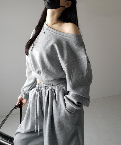 【 セットアップ 】ワンショルダーショートスウェットトップス ＋ タックワイドパンツ SET ／ off shoulder short sweat tops & tack wide pants SET