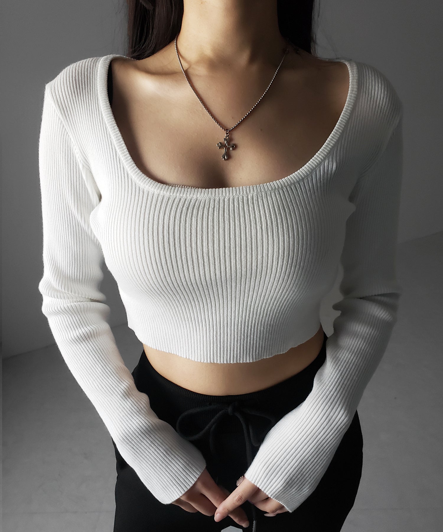 スクエアネックショートリブニットトップス ／ square neck short rib knit tops