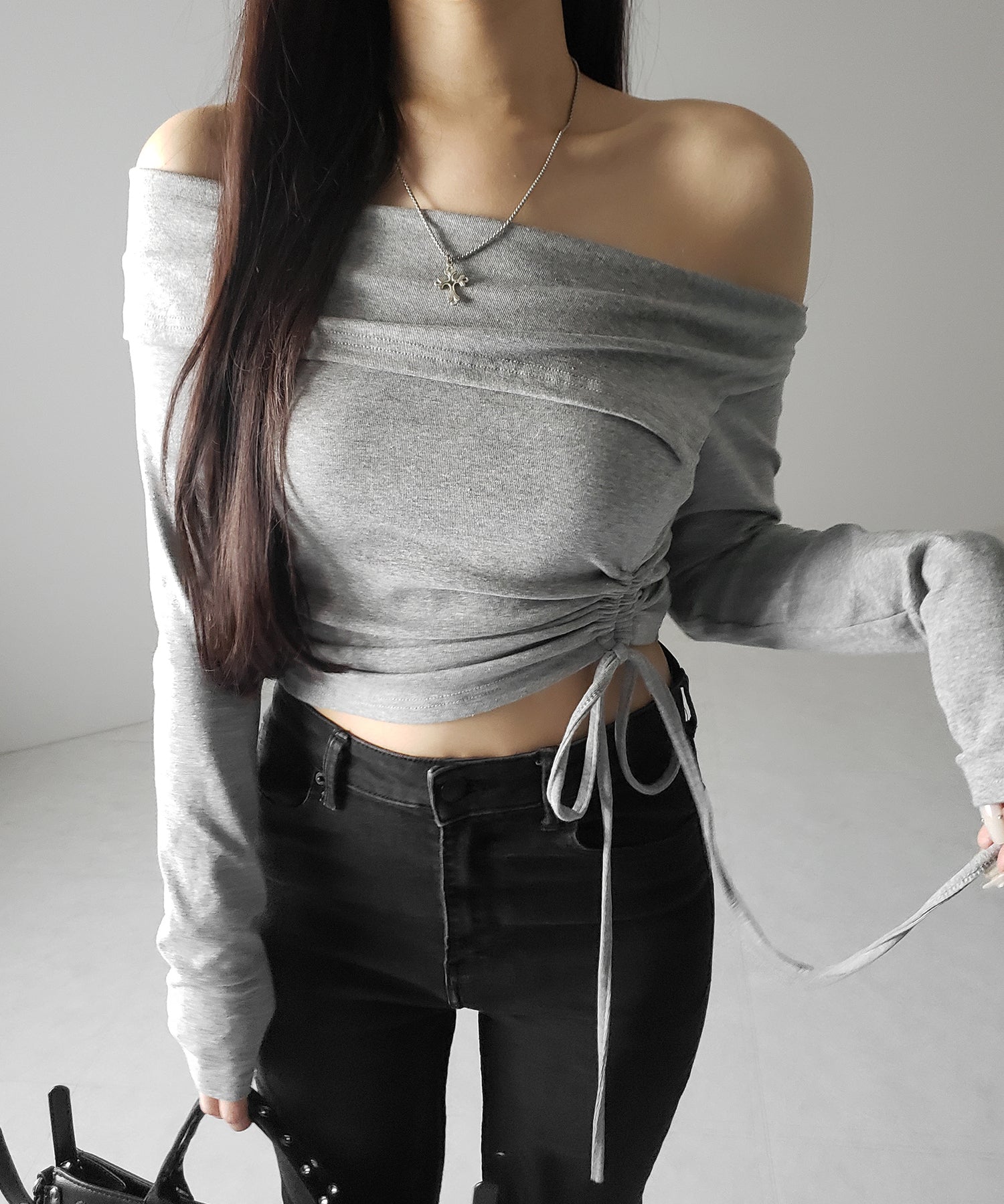シャーリングリボンショートオフショルカットソートップス ／ shirring ribbon short off shoulder cutsew tops
