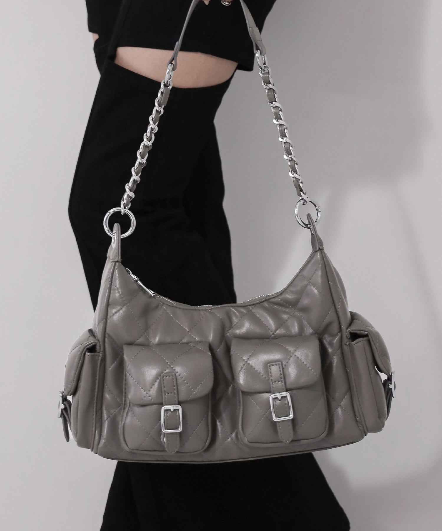 【 ２WAY 】アウトポケットキルティングチェーンショルダーバッグ ／ 2WAY out pocket quilting chain shoulder bag