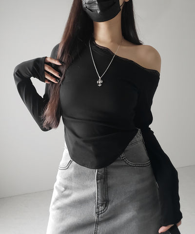 【 ２color 】ワンショルダーレースポイントスリムカットソートップス ／ one shoulder lace point slim cutsew tops