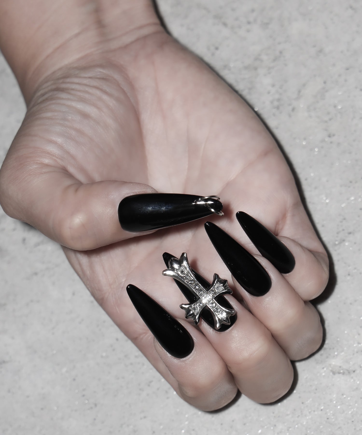 ビジュークロスピアシングロングネイルチップ ／ bijou cross piercing long nail tips