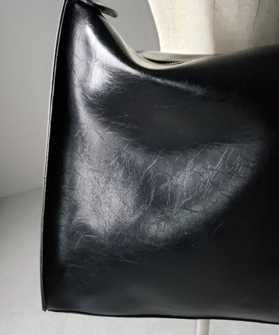 【 ２color 】ヴィンテージフェイクレザースクエアショルダーバッグ ／ vintage fake leather square shoulder bag