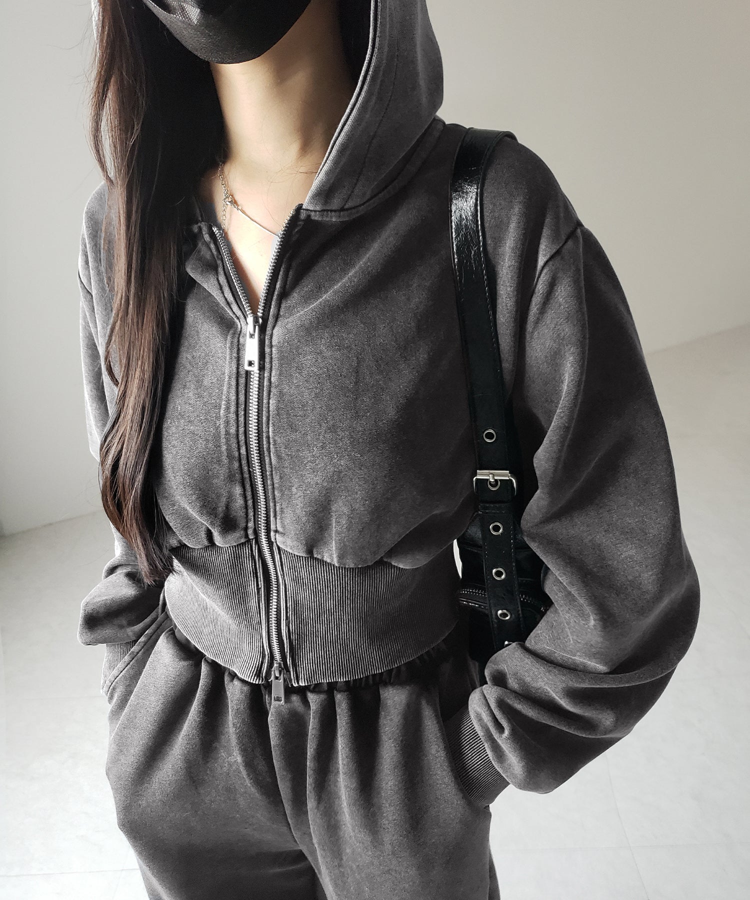 【 セットアップ 】ピグメントヴィンテージショートパーカー ＋ ワイドパンツ SET ／ pigment vintage short hoodie + wide pants SET