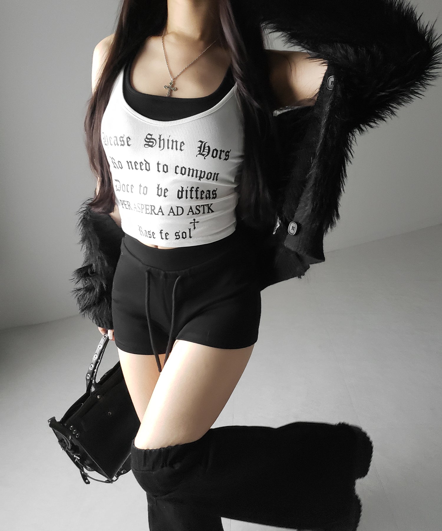 【 ２color 】グランジロゴレイヤードキャミソールトップス ／ grunge logo layered camisole tops
