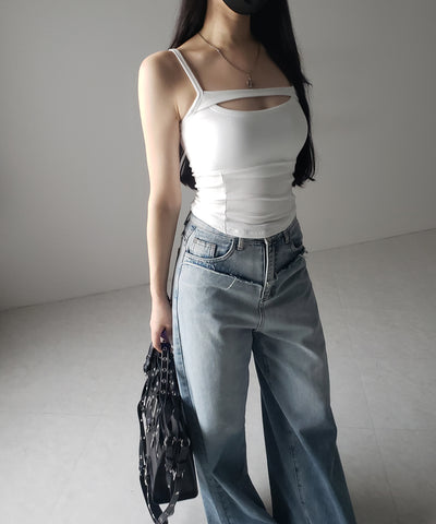 【 ３color ／ カップ付き 】胸開きカットアウトデザインスリムキャミソール ／ chest open cutout design slim camisole