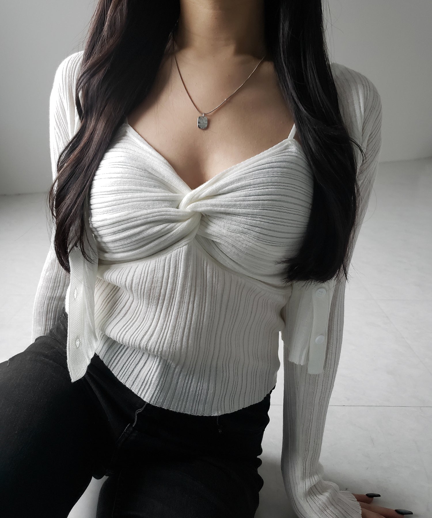 【 2点セット 】ツイストリブニットキャミソール ＋シアーリブショートカーディガン SET ／ twisted rib knit camisole + sheer rib short cardigan SET