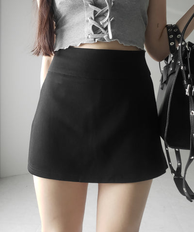 【 ２color ／ ３size 】サイドスリットレイヤードスウェットミニスカパン ／ side slit layered sweat mini skirt pants