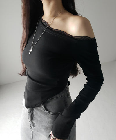 【 ２color 】ワンショルダーレースポイントスリムカットソートップス ／ one shoulder lace point slim cutsew tops