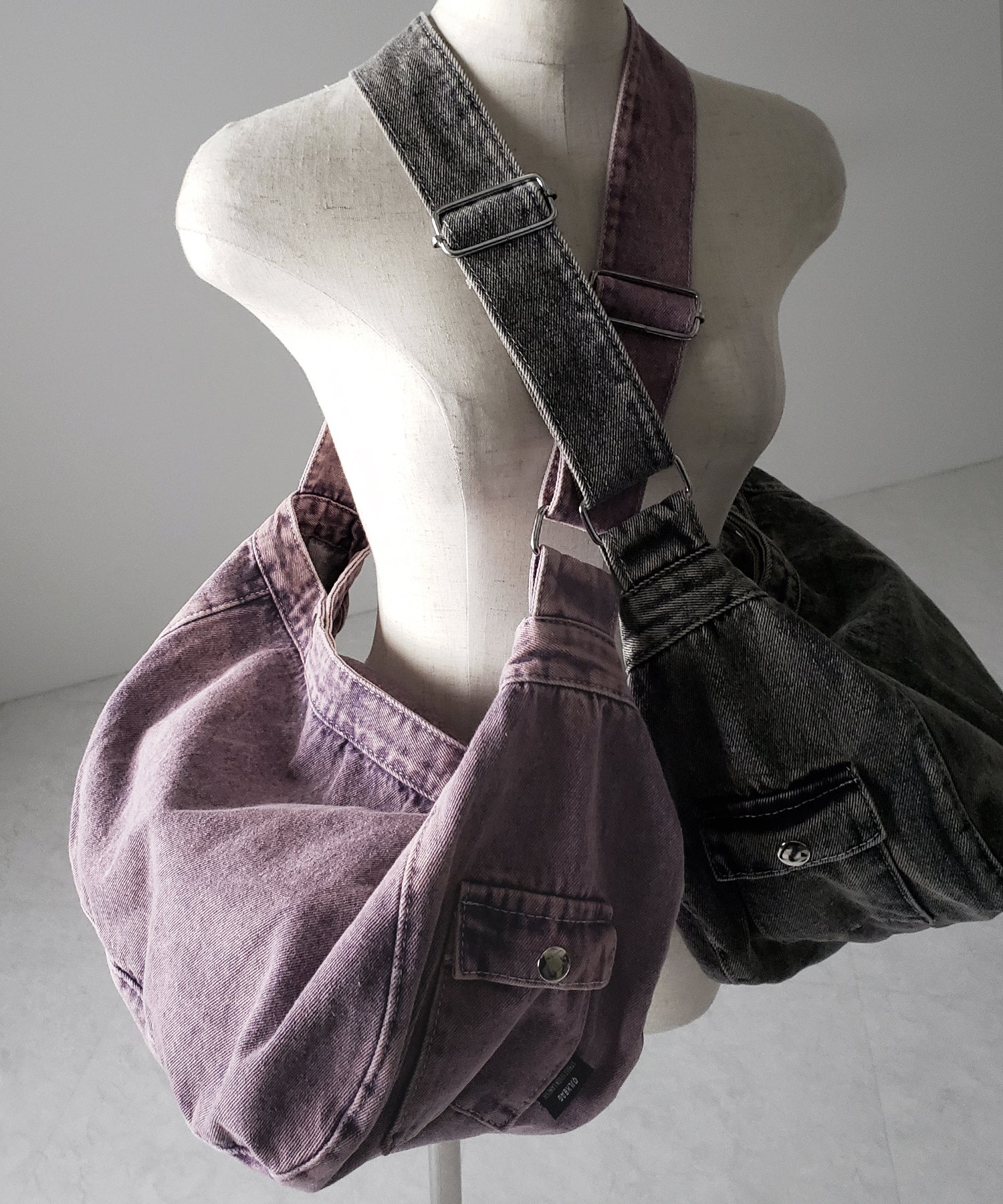 【 ２color 】ブラックタグヴィンテージデニムショルダーバッグ ／ black tag vintage denim shoulder bag