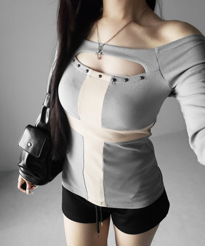十字架クロスデザインカットアウトオフショルスリムトップス ／ cross design cutout offshoulder slim tops