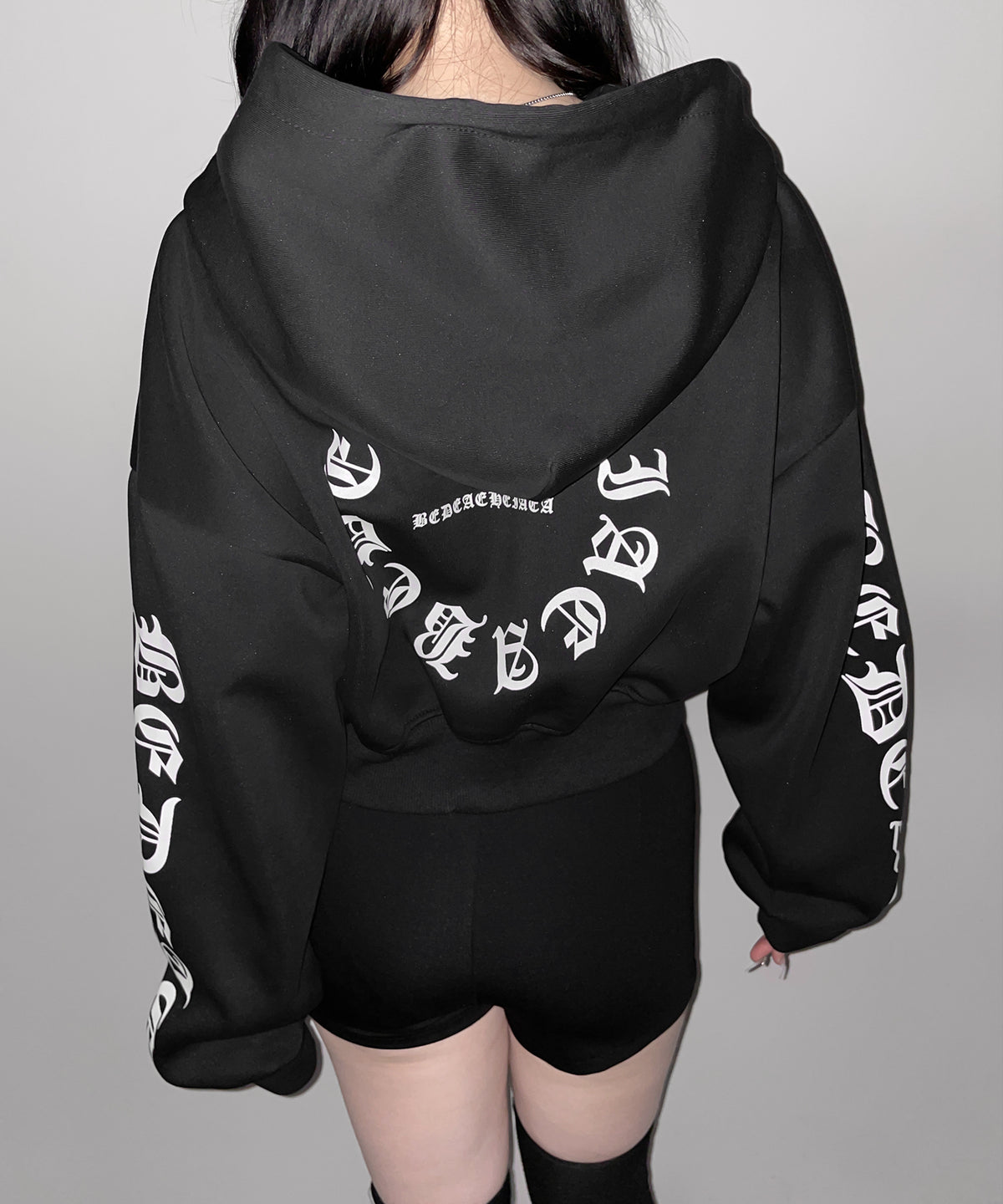 グランジロゴダブルジップショートパーカー ／ grunge logo double zip short hoodie