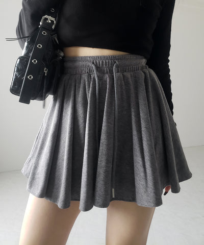 【 ３color ／インナーパンツ裏地付 】ハイウエストカットフレアミニスカート ／ High waist cut flare mini skirt