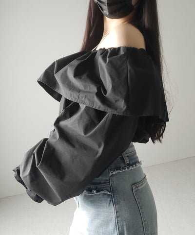 【 ２color 】オフショルダーフリルショートブラウス ／off shoulder frill short blouse