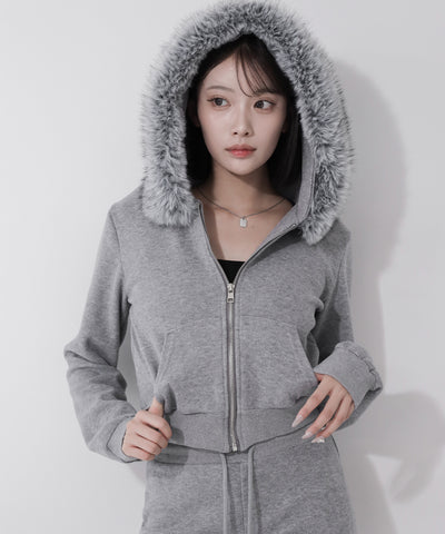 【 セットアップ 】ファーフードショートパーカー＆スウェットフレアパンツ ／ Fur short hoodie ＆ sweat flare pants SETUP