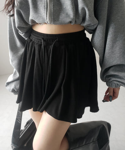 【 ３color ／インナーパンツ裏地付 】ハイウエストカットフレアミニスカート ／ High waist cut flare mini skirt