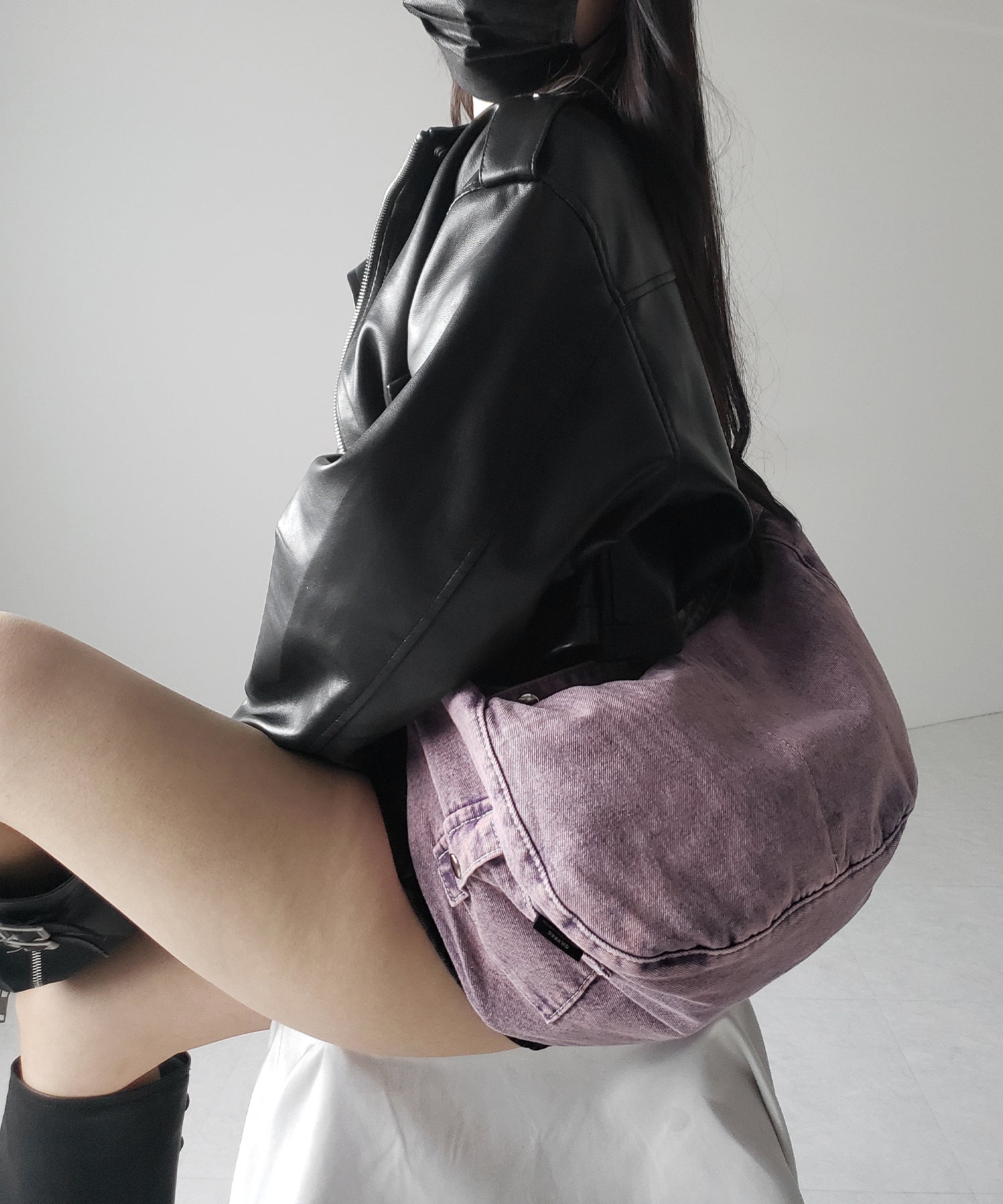【 ２color 】ブラックタグヴィンテージデニムショルダーバッグ ／ black tag vintage denim shoulder bag