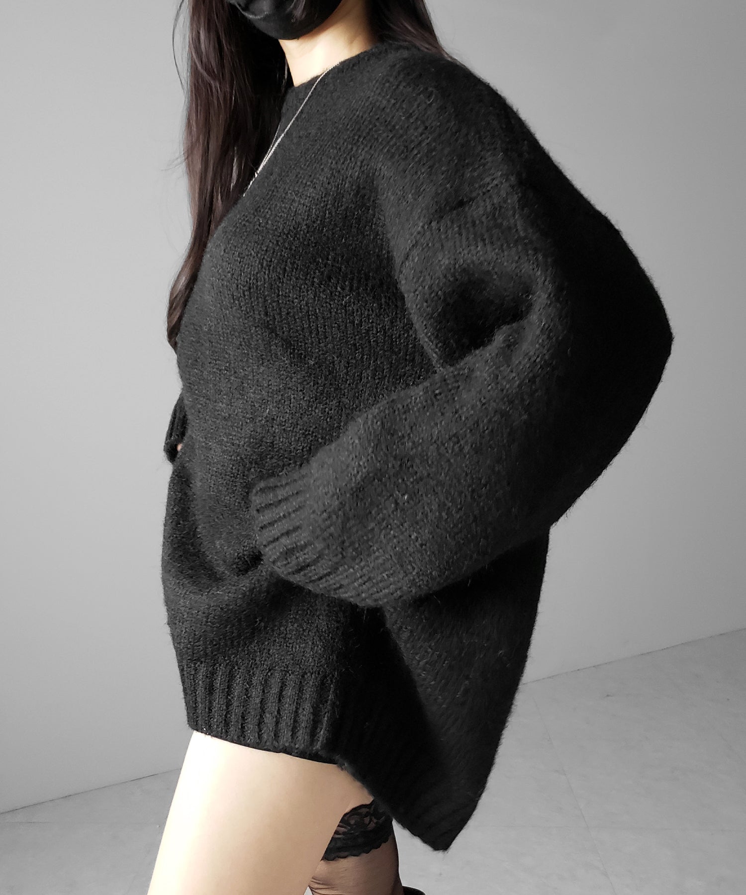 オーバーサイズフラッフィーニットプルオーバー ／ oversize fluffy knit pullover