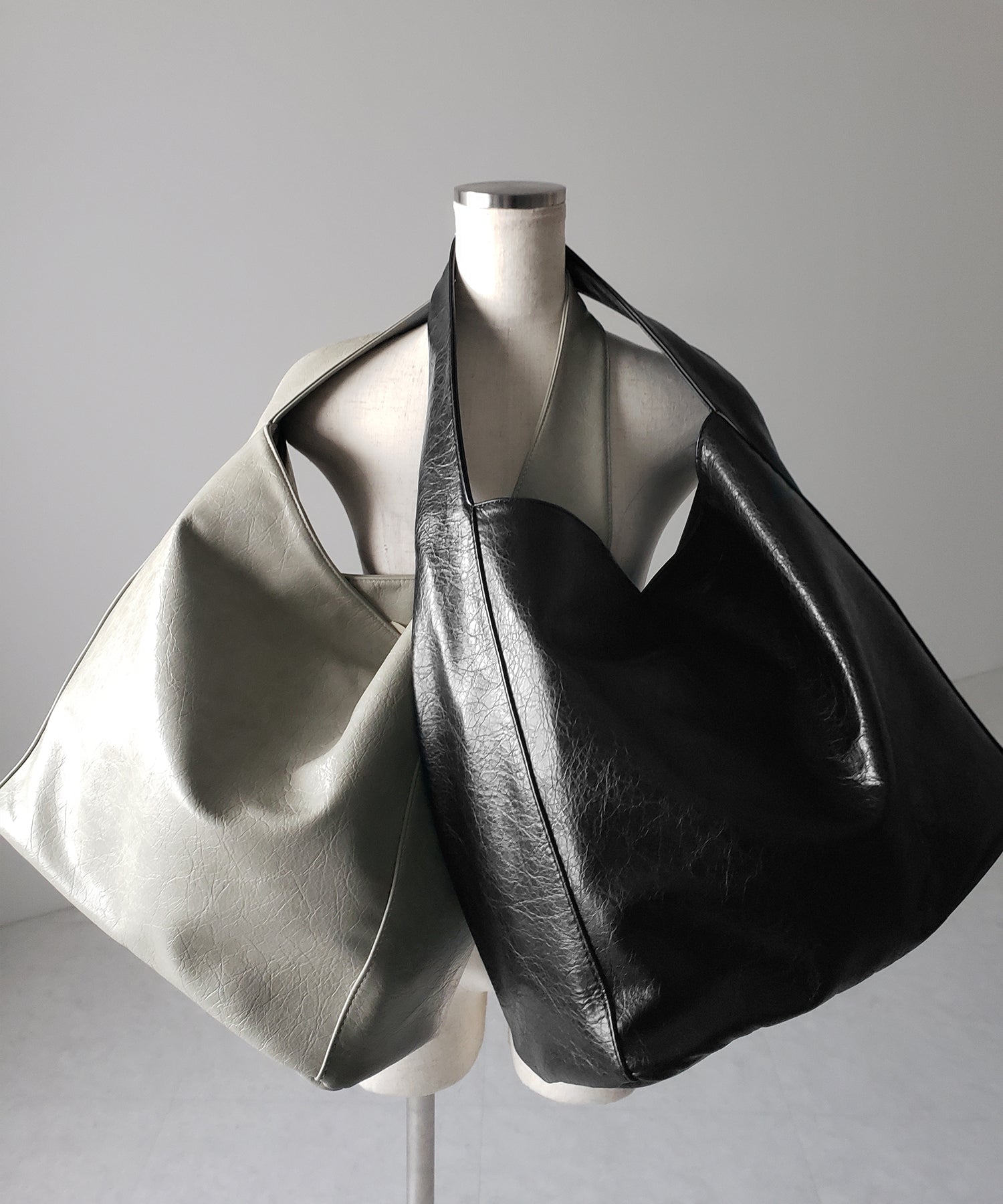【 ２color ／ 大容量 】フェイクシボレザーワンハンドルショルダーバッグ ／ fake shibo leather onehandle shoulder bag
