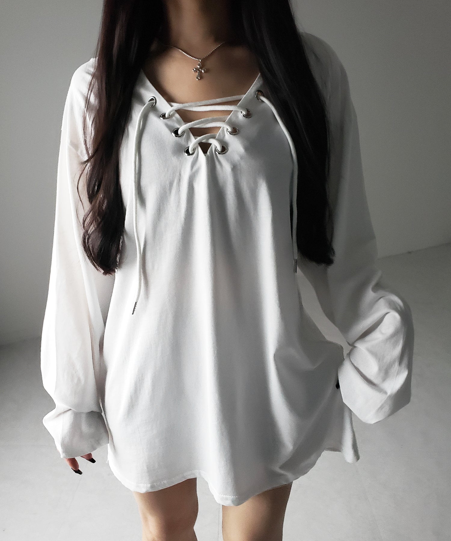 【 ２color 】レースアップルーズシルエット長袖ビッグTシャツ ／ laceup loose silhouette long sleeve big T-shirt