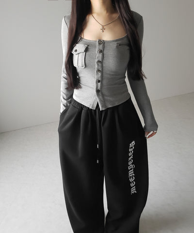 アウトポケットスクエアネック長袖スリムTシャツ ／Out pocket square neck long sleeve slim T-shirt