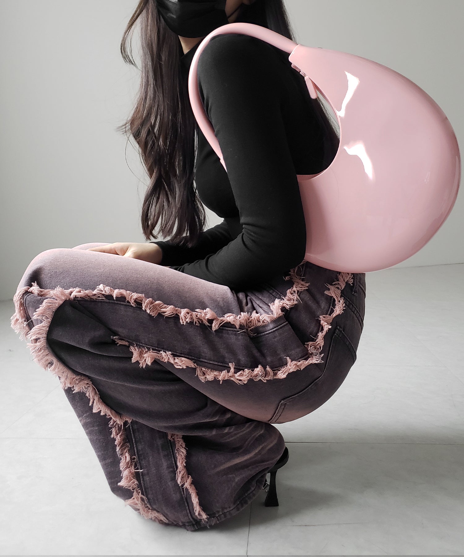 【 ２color 】 PVC ハーフムーンショルダーバッグ ／ PVC HALF MOON SHOULDER BAG
